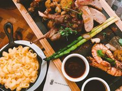-亚龙湾希尔顿自助餐厅·海鲜·烧烤·沙滩BBQ·现场乐队