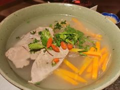 水盆羊肉-丝路金桃·新疆菜(徐汇店)