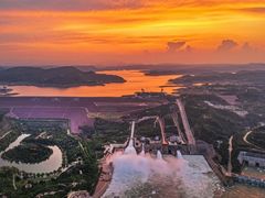 -黄河小浪底水利枢纽风景区