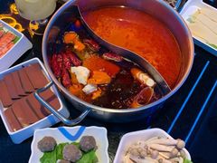 -唯爱KTV聚会餐厅(仙林东城汇店)