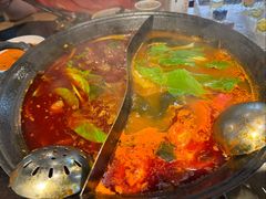 -鹿鸣山草本茶香火锅(园西路店)