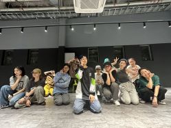 -CASTER跳舞俱乐部