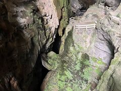 -龙水峡地缝景区
