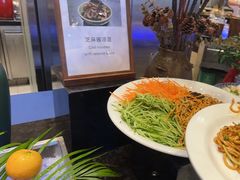 -亚龙湾希尔顿自助餐厅·海鲜·烧烤·沙滩BBQ·现场乐队