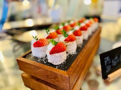 -亮马河饭店翠雅咖啡厅