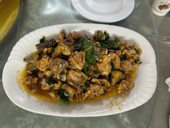 农家小炒捞叶鸡-姐妹四更烤猪店
