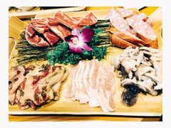-炙忧烤肉屋(中国铁建广场店)