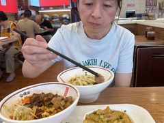 -顺溜·手工刀削面·黑金店(铜锣湾店)