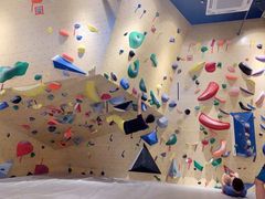 -Upper Climbing Gym 攀岩(华侨城店)