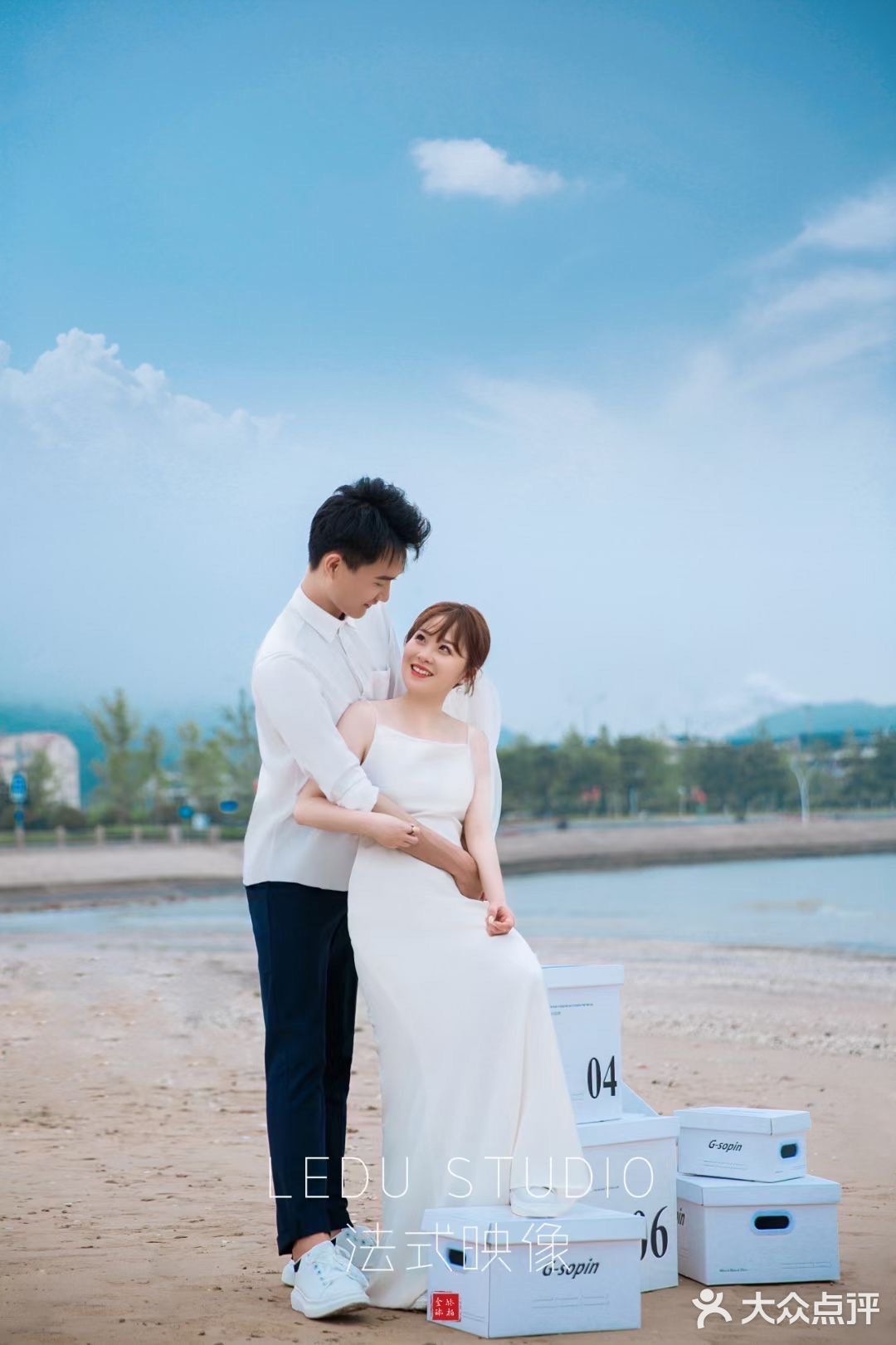 惊了，我的婚纱照居然拍成这样…