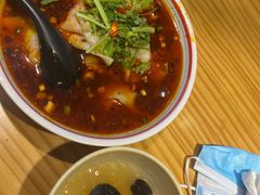 -八二小区抄手(龙湖上城天街店)