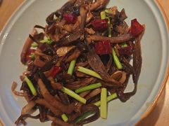 -严记小天府酸菜鱼(西四路店)