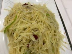 -清真磊磊烧烤老店(饮虎池街34号店)