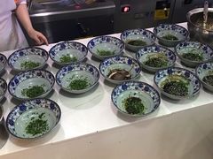 -老新隆牛肉锅贴(新街口店)