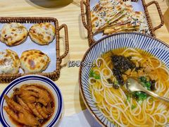-爬山街·衢州烤饼小卖铺(高新万达店)