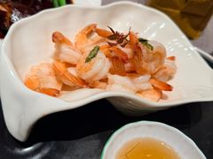 龙井凤尾虾仁-桂满陇·手作小笼包&江南叫花鸡(中山公园店)