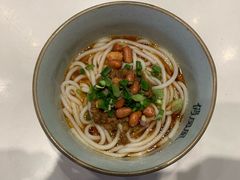 小小卤粉-俏凤凰(美林M·LIVE天地东座店)