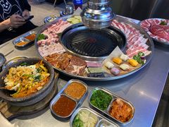 -哈哈碳都·牛肋条无限自助烤肉(台江万达店)