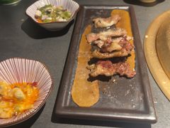 -铭牛烧肉·和牛海鲜自助(高新月牙湖店)