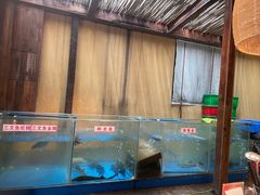-二厨·吊桥小院·脆皮烧鸡公·本地农家菜(沿江西路店)