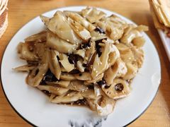 -美顺香食府鱼头老店(雪野湖店)