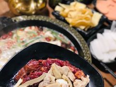 -小志家.鲜牦牛肉牛杂火锅野生菌汤锅