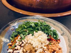 特色油碟-镇江龙·火锅串串(武侯祠店)