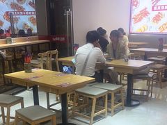 -魔都三兄弟酸辣粉·蘸卤炸串(虹桥万科店)
