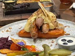 -Mark&Mars Restaurant