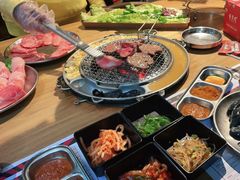 -青瓦炭韩潮烤肉(花园道店)