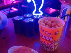 -UP嘻哈酒吧(粉巢店)