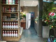 -HIGH FIVE哈福手工汉堡(桂林路店)