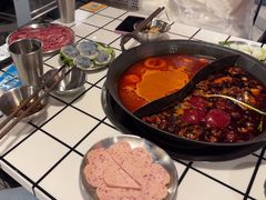 -鹿鸣山草本茶香火锅(园西路店)