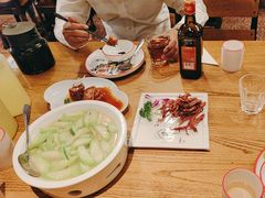 -新白鹿餐厅(百联中环店)