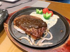 -戈尔登酒店·满堂彩咖啡厅