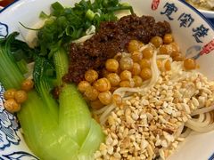牛肉臊子担担面-宽窄巷成都菜(青岛路万达广场店)