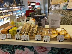 面包甜点陈列柜-花园饼屋·吐司蛋糕面包(星海店)