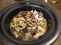 -菌乡缘·野生菌蒸汽鱼火锅(江边夜市店)