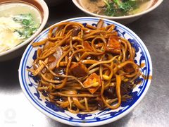 -珠宝街老左杂酱面馆