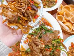 -湖南人家湘菜馆(镇江路店)