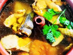 野生菌汽锅鸡-小厨子私房菜·云南美食店