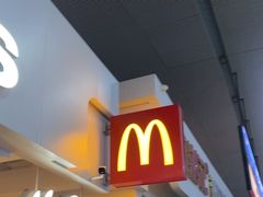 -麦当劳(深圳北站高铁店)