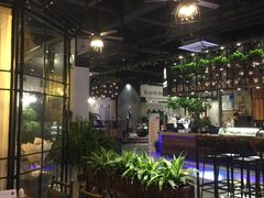 大堂-谁的咖啡·简餐(甪直店)