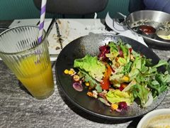 -SHADOWS•Bistro&Eatery(安福路店)