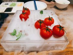 番茄脆菇沙拉-小大董·烤鸭(王府井apm店)
