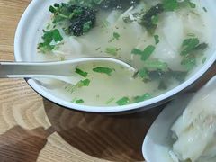 -三好食堂(煎饺·馄饨·肉饼米线·盛世广场店)