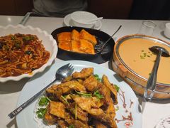 -刘胖子家常菜·蹄花焖藕(中央花园店)