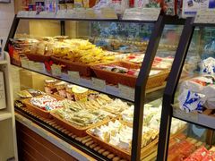 -光明牛奶棚(南泉店)