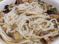 鄠邑臊子面-姥姥春饼·烤鸭(未央路盛龙店)
