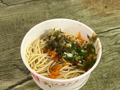 -球场热干面老店